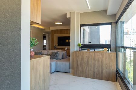 Apartamento à venda com 80m², 2 quartos e 1 vagaVaranda