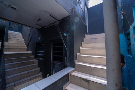 Casa para alugar com 28m², 1 quarto e sem vagaEscada