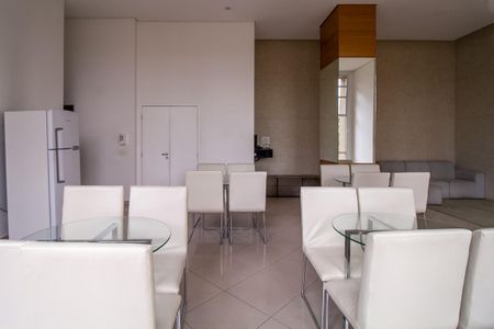 Apartamento à venda com 104m², 3 quartos e 3 vagasÁrea comum - Salão de festas