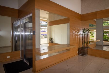 Apartamento à venda com 104m², 3 quartos e 3 vagasHall de entrada