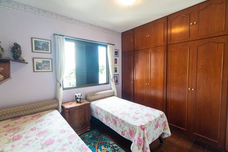 Apartamento para alugar com 120m², 3 quartos e 2 vagasQuarto 2