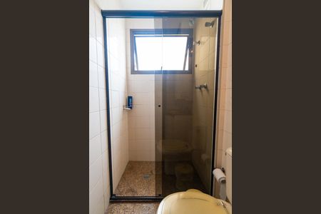 Apartamento para alugar com 120m², 3 quartos e 2 vagasBanheiro Social Detalhe