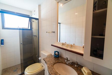 Apartamento para alugar com 120m², 3 quartos e 2 vagasBanheiro Social