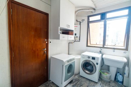 Apartamento para alugar com 120m², 3 quartos e 2 vagasLavanderia