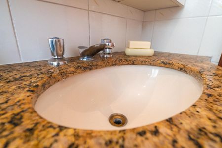 Apartamento para alugar com 120m², 3 quartos e 2 vagasBanheiro Social Detalhe