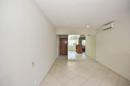 Apartamento à venda com 85m², 1 quarto e 2 vagas Apartamento à venda com 85m², 1 quarto e 2 vagasSala