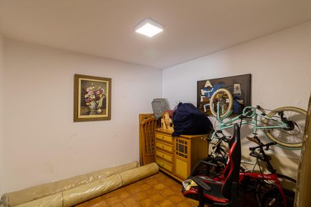 Casa à venda com 350m², 4 quartos e 6 vagasEdícula