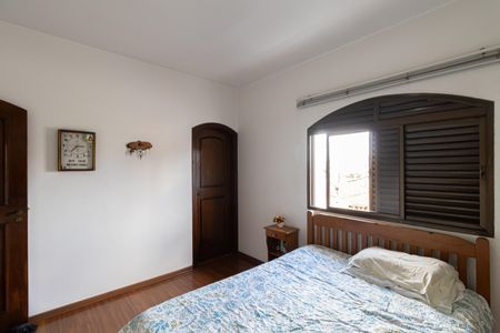 Casa à venda com 350m², 4 quartos e 6 vagasSuíte 3