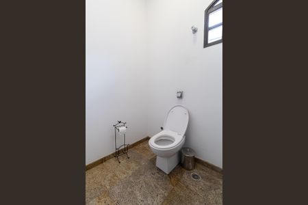 Casa à venda com 350m², 4 quartos e 6 vagasLavabo