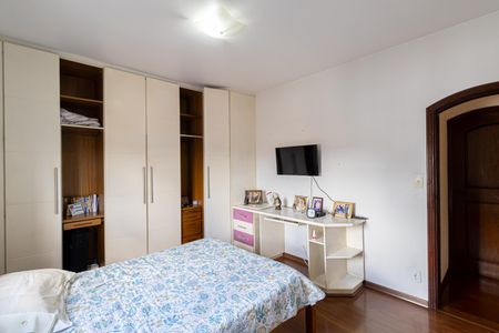 Casa à venda com 350m², 4 quartos e 6 vagasSuíte 3