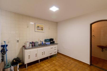 Casa à venda com 350m², 4 quartos e 6 vagasEdícula