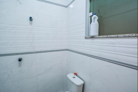 Casa à venda com 270m², 3 quartos e 6 vagasBanheiro de serviço