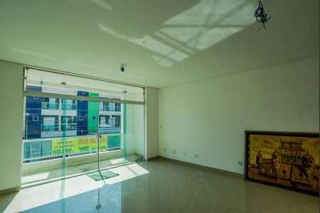 Casa à venda com 270m², 3 quartos e 6 vagasSala