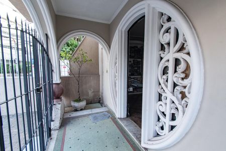 Casa para alugar com 312m², 6 quartos e 5 vagasVaranda da sala