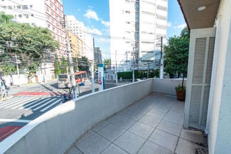 Casa para alugar com 312m², 6 quartos e 5 vagasVaranda do quarto 3