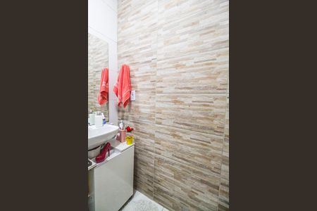 Apartamento para alugar com 45m², 2 quartos e sem vaga Apartamento para alugar com 45m², 2 quartos e sem vagaBanheiro