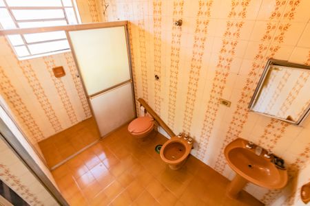 Casa para alugar com 230m², 3 quartos e 3 vagas Casa para alugar com 230m², 3 quartos e 3 vagasBanheiro do Quarto 2