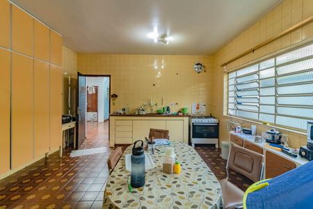 Casa para alugar com 230m², 3 quartos e 3 vagas Casa para alugar com 230m², 3 quartos e 3 vagasCozinha