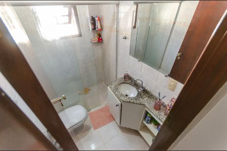 Casa à venda com 300m², 3 quartos e 2 vagas Casa à venda com 300m², 3 quartos e 2 vagasBanheiro Social