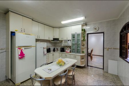 Casa à venda com 300m², 3 quartos e 2 vagasCozinha