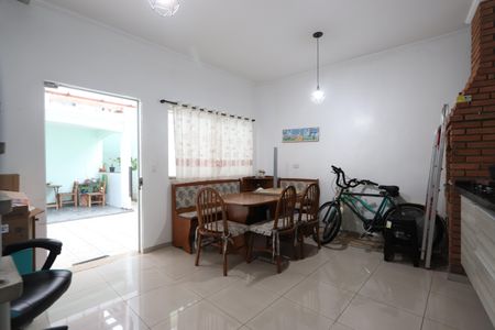 Casa para alugar com 50m², 1 quarto e 1 vagaSala/Cozinha