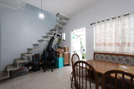 Casa para alugar com 50m², 1 quarto e 1 vagaSala/Cozinha