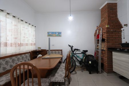 Casa para alugar com 50m², 1 quarto e 1 vagaSala/Cozinha