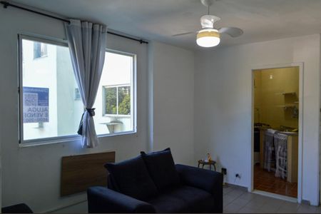 Apartamento para alugar com 48m², 2 quartos e 1 vagaSala