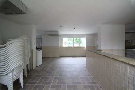 Apartamento para alugar com 48m², 2 quartos e 1 vagaÁrea comum - Salão de festas