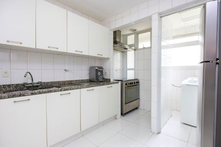 Apartamento para alugar com 116m², 3 quartos e 2 vagasCozinha