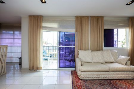 Apartamento para alugar com 116m², 3 quartos e 2 vagasSala