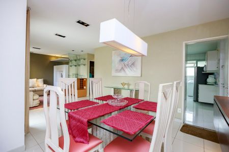 Apartamento para alugar com 116m², 3 quartos e 2 vagasSala