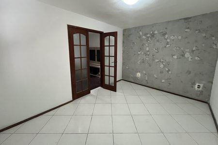 Casa para alugar com 100m², 2 quartos e 1 vagaQuarto