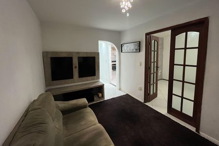 Casa para alugar com 100m², 2 quartos e 1 vagaSala