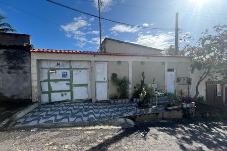 Casa para alugar com 100m², 2 quartos e 1 vagaFachada