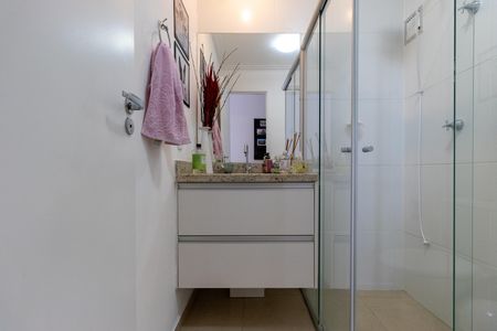 Apartamento para alugar com 59m², 2 quartos e 1 vaga Apartamento para alugar com 59m², 2 quartos e 1 vagaBanheiro Social