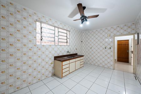 Casa para alugar com 150m², 3 quartos e 2 vagas Casa para alugar com 150m², 3 quartos e 2 vagasCozinha