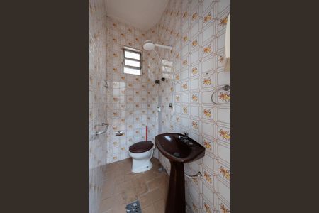 Casa para alugar com 150m², 3 quartos e 2 vagas Casa para alugar com 150m², 3 quartos e 2 vagasBanheiro de serviço