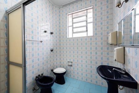 Casa para alugar com 150m², 3 quartos e 2 vagas Casa para alugar com 150m², 3 quartos e 2 vagasBanheiro