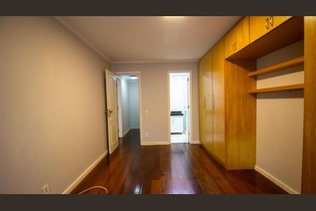 Apartamento à venda com 220m², 4 quartos e 3 vagasSuíte 3