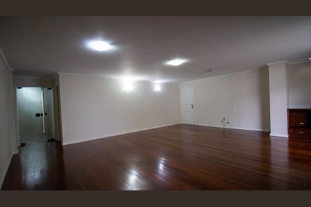 Apartamento à venda com 220m², 4 quartos e 3 vagasSala