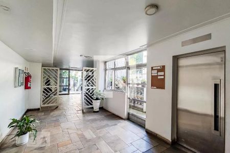 Apartamento à venda com 95m², 4 quartos e 1 vagaHall de entrada