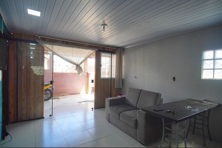 Casa para alugar com 60m², 2 quartos e 1 vagaSala