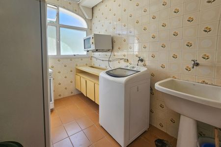 Apartamento para alugar com 201m², 3 quartos e 1 vagaÁrea de serviço