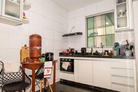 Apartamento à venda com 170m², 4 quartos e 2 vagasCozinha