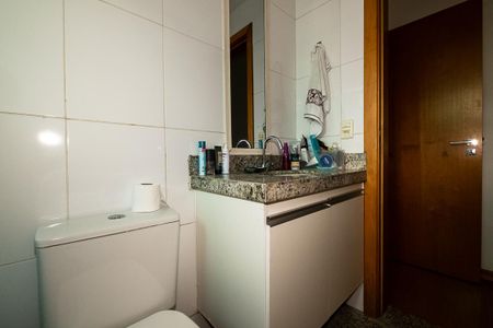 Apartamento à venda com 170m², 4 quartos e 2 vagasBanheiro Suíte