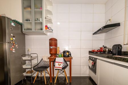 Apartamento à venda com 170m², 4 quartos e 2 vagasCozinha