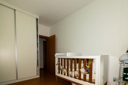 Apartamento à venda com 170m², 4 quartos e 2 vagasQuarto 2