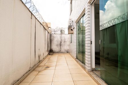 Apartamento à venda com 170m², 4 quartos e 2 vagasQuintal