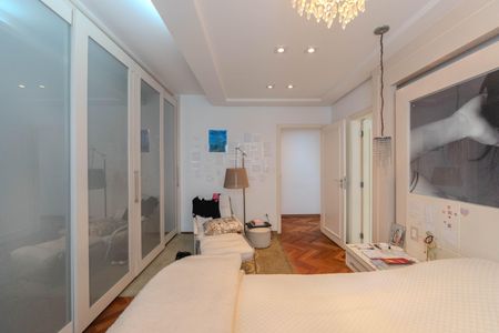 Apartamento à venda com 324m², 4 quartos e 3 vagasSuíte 1